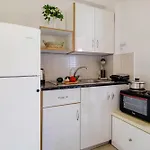 Apollon Apartment